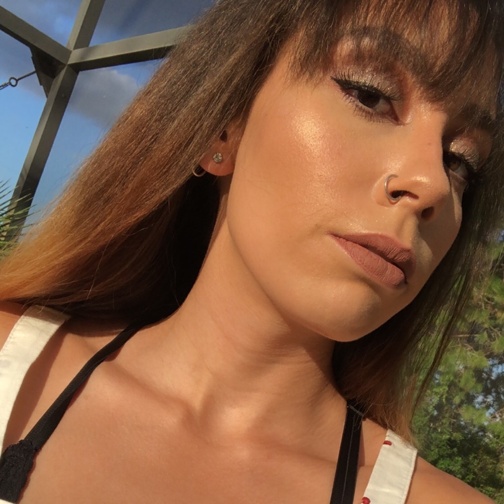 Meet your Posher, Erica